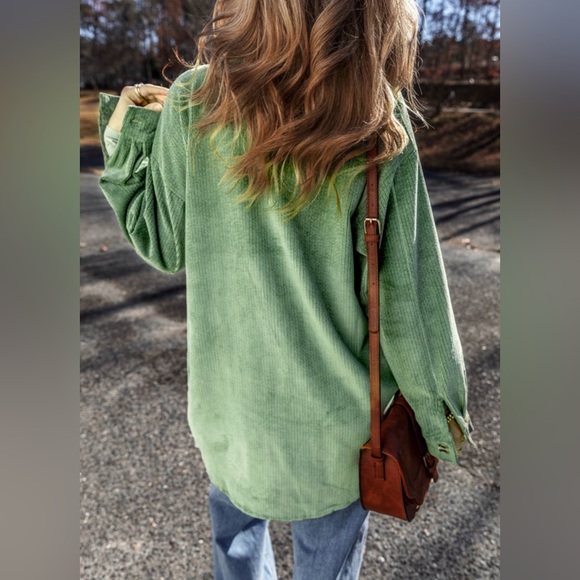 NWT! Boutique Mist Green Pocket Button Up Shirt 🌼 - Picture 4 of 7